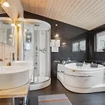 Family-friendly 8-person With Surrounded By Nature * Эбельтофт