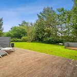 Дом отдыха Family-friendly 8-person With Surrounded By Nature Эбельтофт