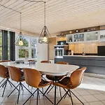 Family-friendly 8-person With Surrounded By Nature *