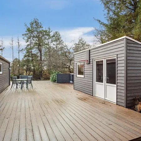 Semesterbostad Family-Friendly 8-Person Holiday Home With Spa Surrounded By Nature *