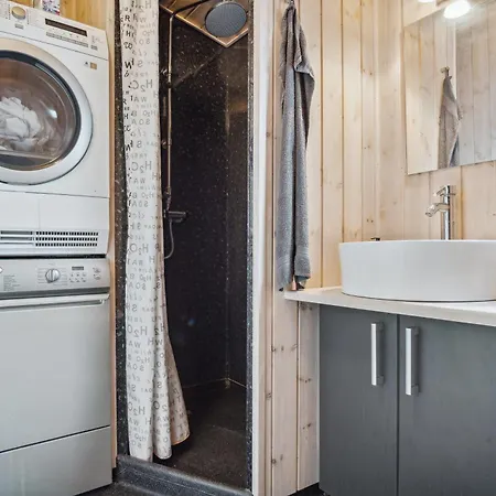 Beautiful 8-person House With Bath In A Scenic Area Holiday home