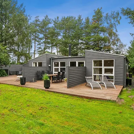 Family-Friendly 8-Person Holiday Home With Spa Surrounded By Nature Semesterbostad Ebeltoft