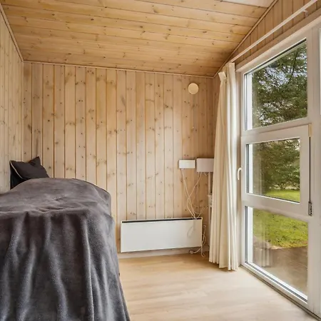 Beautiful 8-person House With Bath In A Scenic Area Ebeltoft